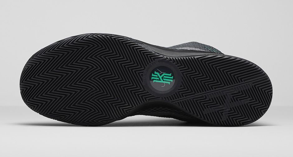 Black green kyrie hot sale