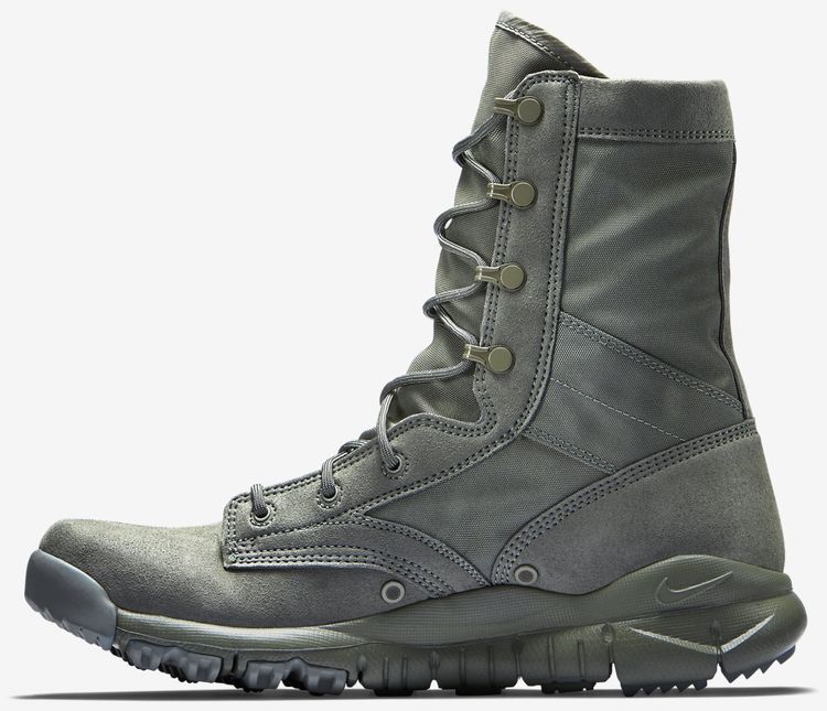 Nike SFB 8 Inch Field Boot Sage