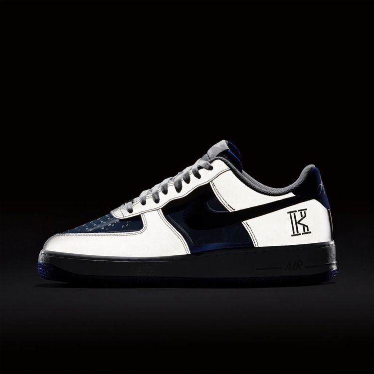 Size Nike Air Force CMFT 'Kyrie Irving'