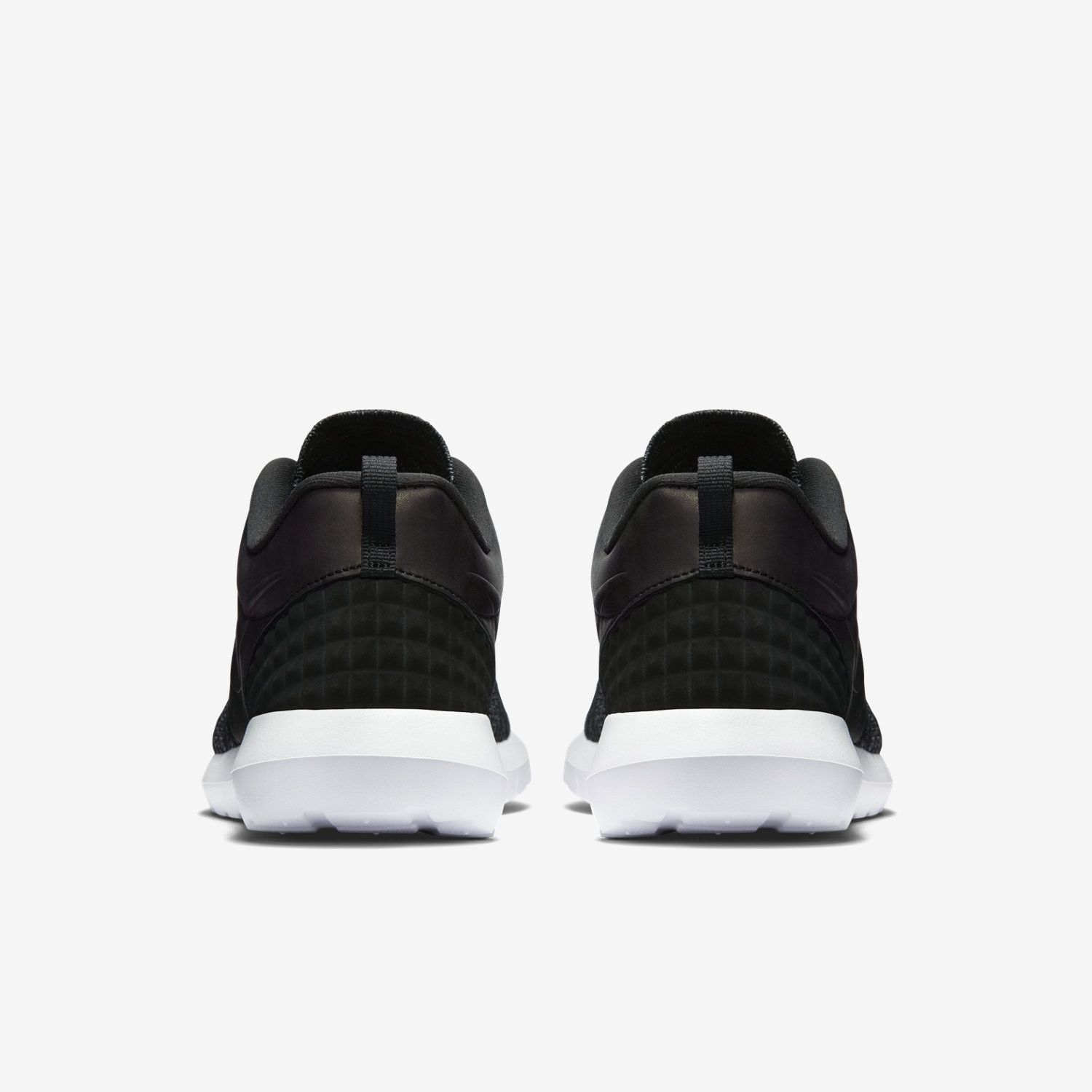 Nike roshe nm flyknit prm top