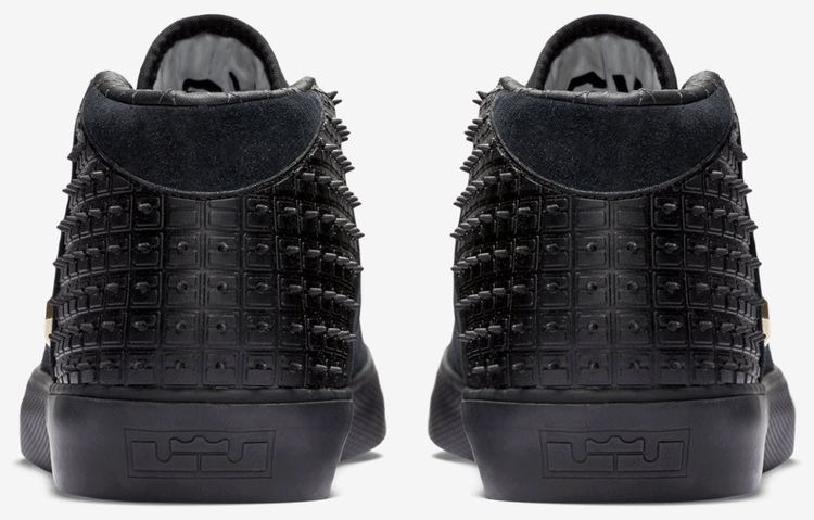 Nike LeBron XIII Lifestyle Black