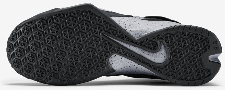 Nike Zoom LeBron Soldier 8 FlyEase