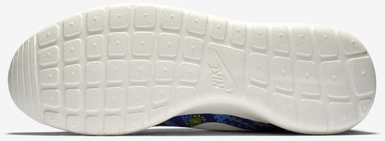Nike Rosherun Print Sail