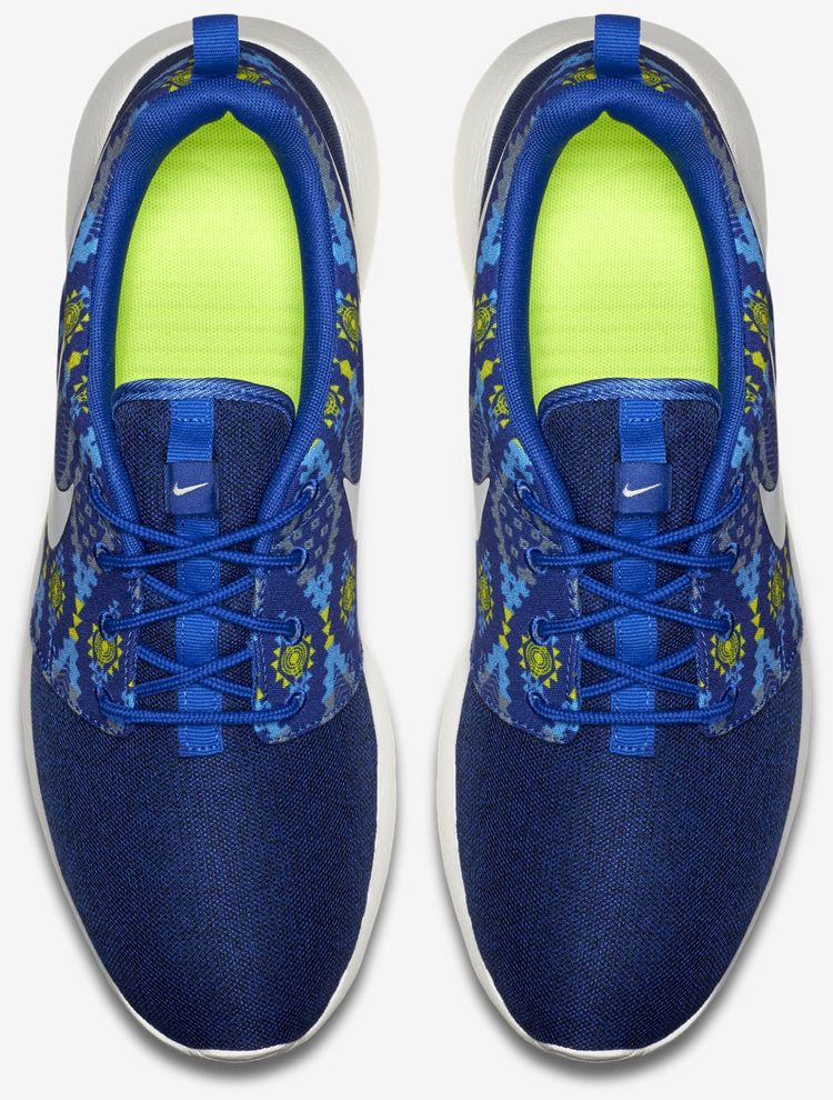 Nike Rosherun Print Sail