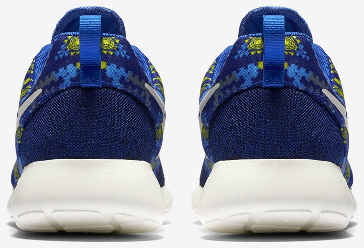 Nike Rosherun Print Sail