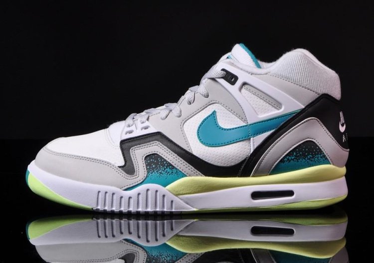 Air Tech Challenge 2 Turbo Green