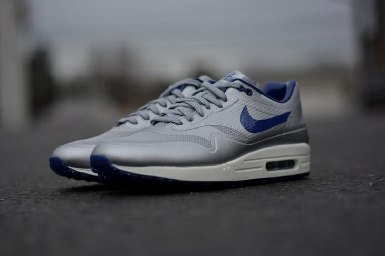 Air Max 1 Hyp QS Track Royal