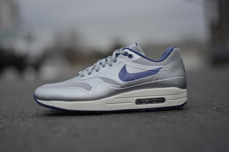 Air Max 1 Hyp QS 'Track Royal'