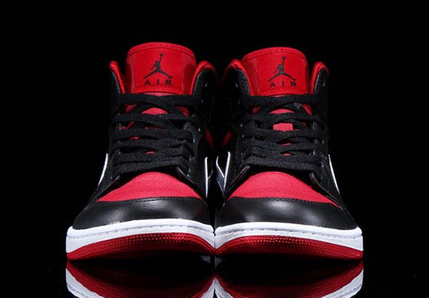 Air Jordan 1 Mid Black Gym Red