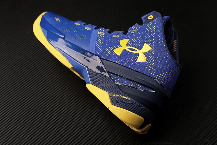 NWT UA CURRY 2 DUB NATION Size 12 Basketball Under Armour Curry 2  main image 4