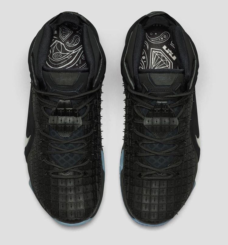 Buy Nike LeBron 12 EXT  display picture 3
