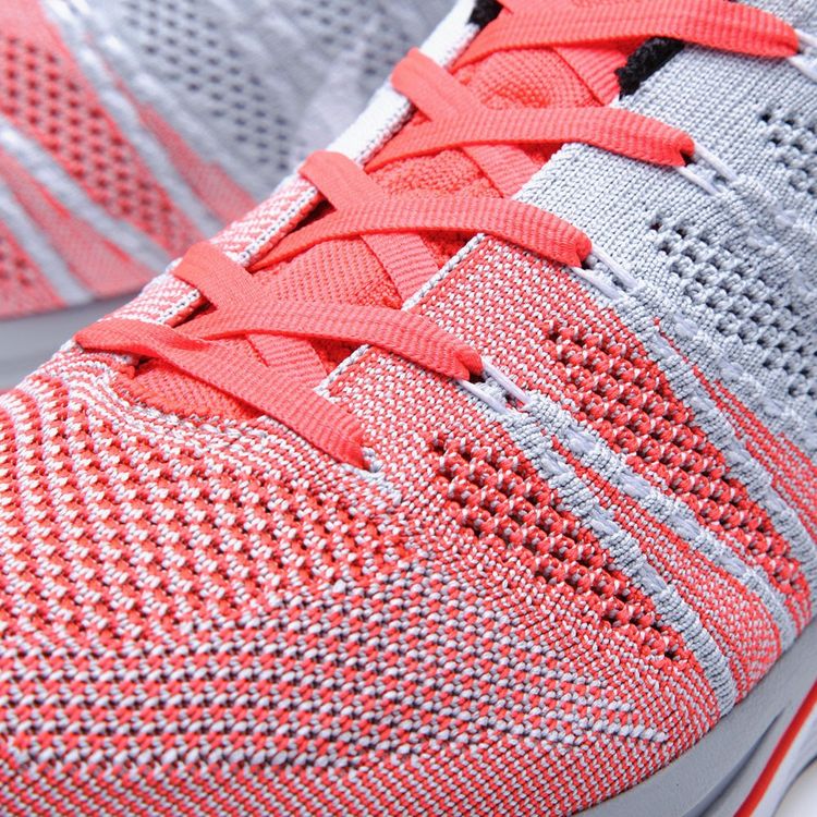Nike Flyknit Trainer Bright Crimson