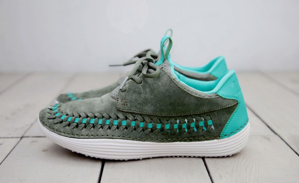 Buy Nike Solarsoft Premium Woven Moccasins - 555345 333 | GOAT