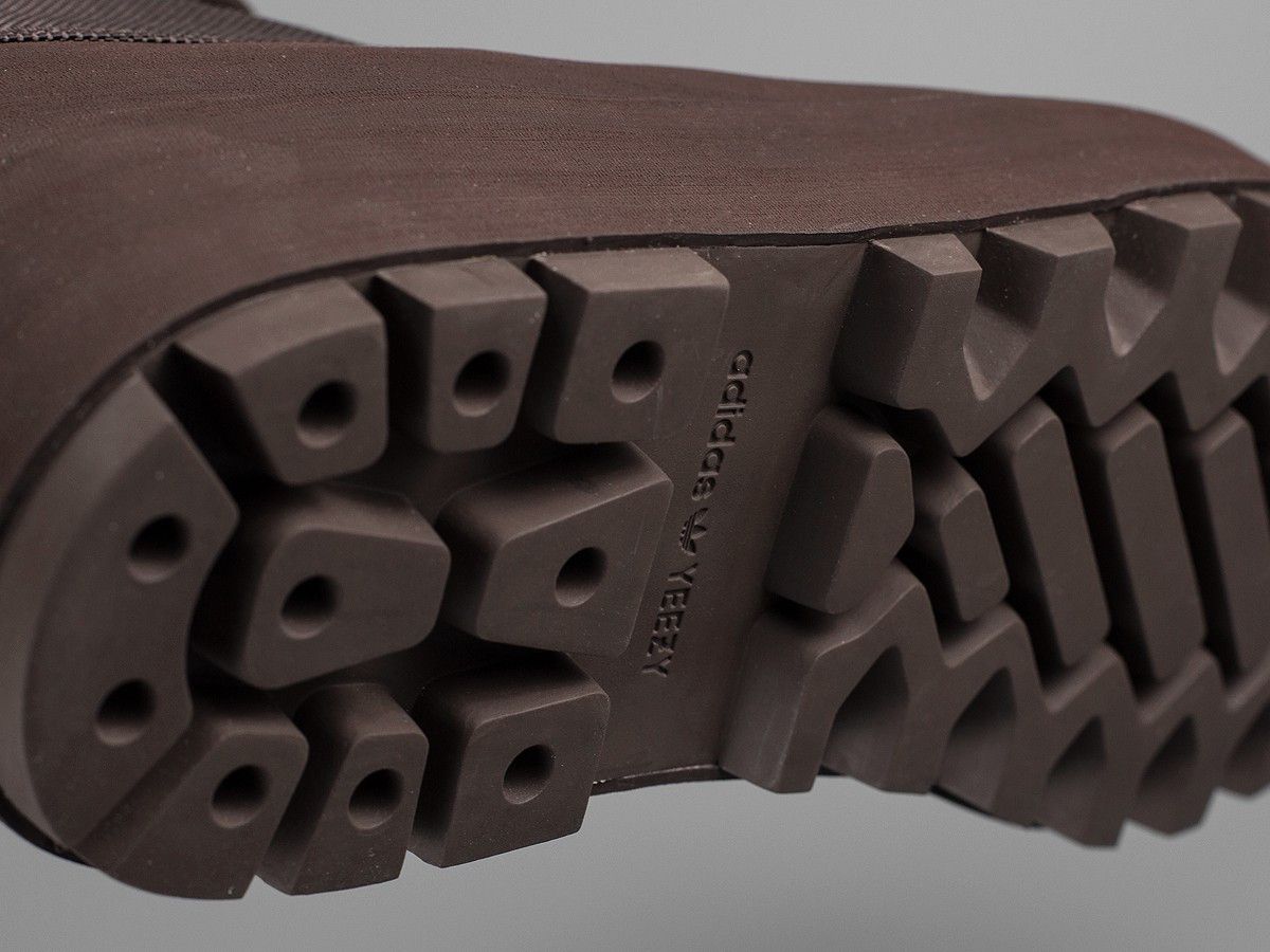 Buy Yeezy 950 Boot Chocolate AQ4830 GOAT