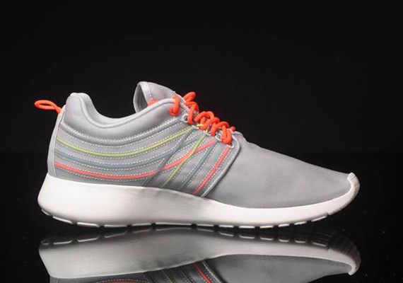 Nike Rosherun DYN FW QS Strate Grey