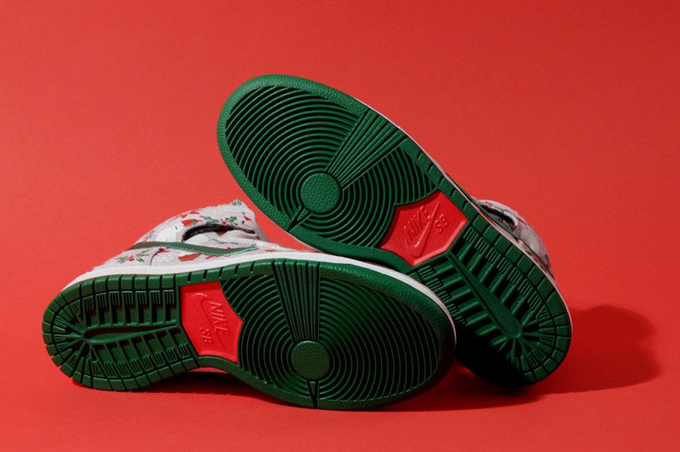 Buy Concepts x Dunk High Premium SB Ugly Christmas Sweater 635525 036 GOAT CA