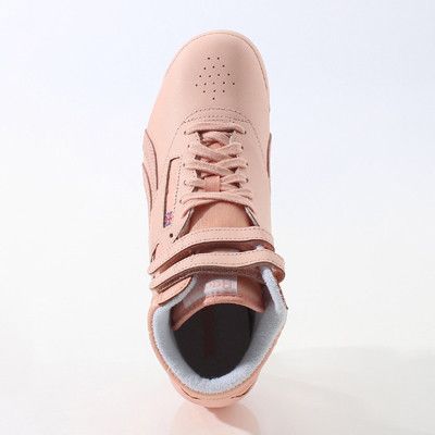 Reebok（リーボック）の「ウィメンズ リーボック クラシック