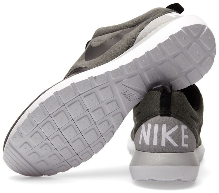 Nike Rosherun NM W SP Tech Fleece