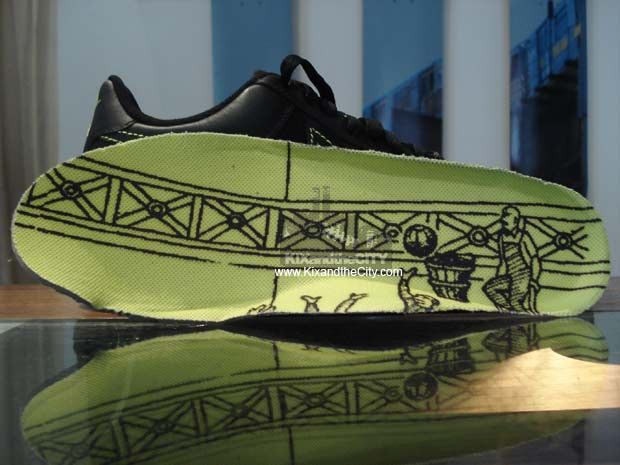 Nike Air Force 1 07 Black Volt