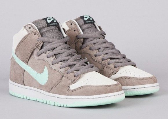 Size 8.5 Dunk High Pro SB Soft Grey