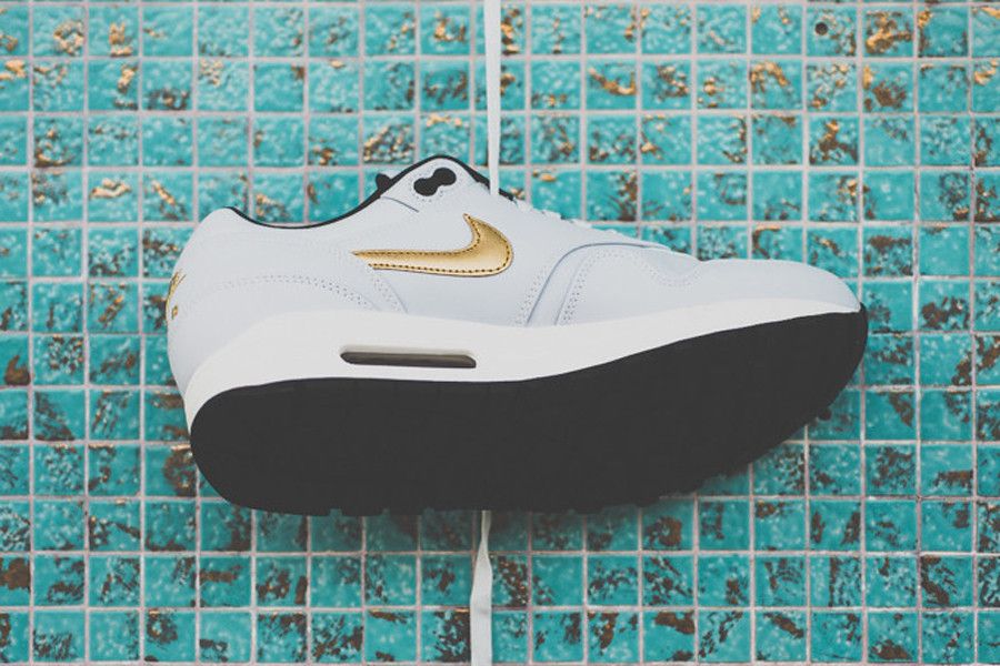Size 8.5 Air Max 1 Premium QS Gold Trophy Pack