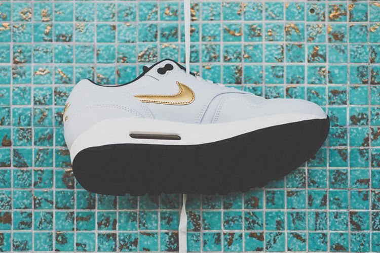 Nike Air Max 1 Premium QS Gold Trophy Pack