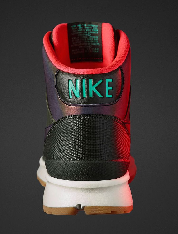 Nike Wmns Acorra SneakerBoot