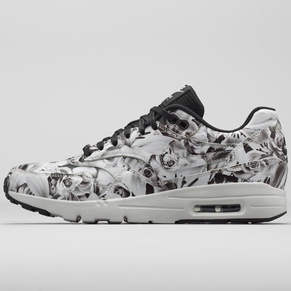 Buy Wmns Air Max 1 Ultra New York 747105 001 GOAT UK