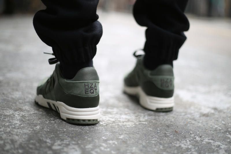 Eqt hza top