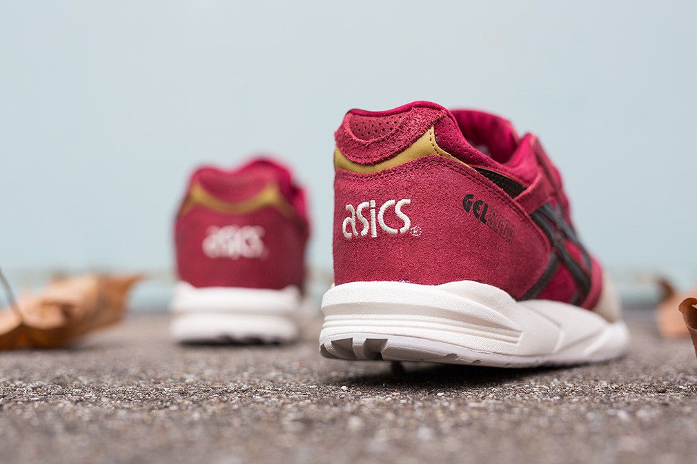 Asics gel saga fireberry hot sale
