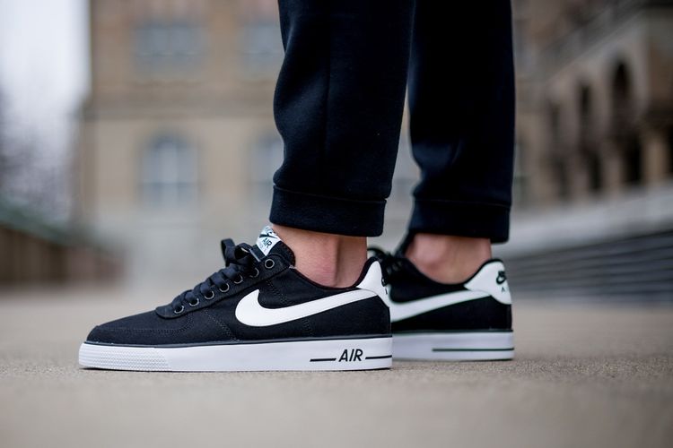 Nike Air Force 1 AC