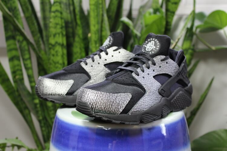 Nike Wmns Air Huarache Black Reptile