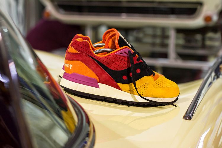 Saucony Ubiq x Shadow Master Pacific Dusk