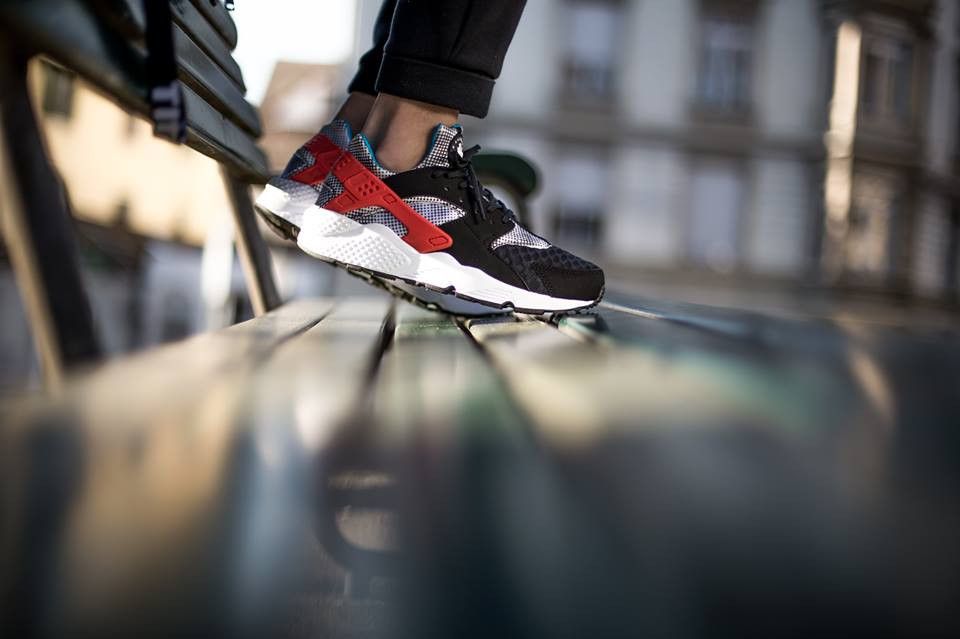 Buy Air Huarache Run FB QS Hypervenom 744486 001 GOAT