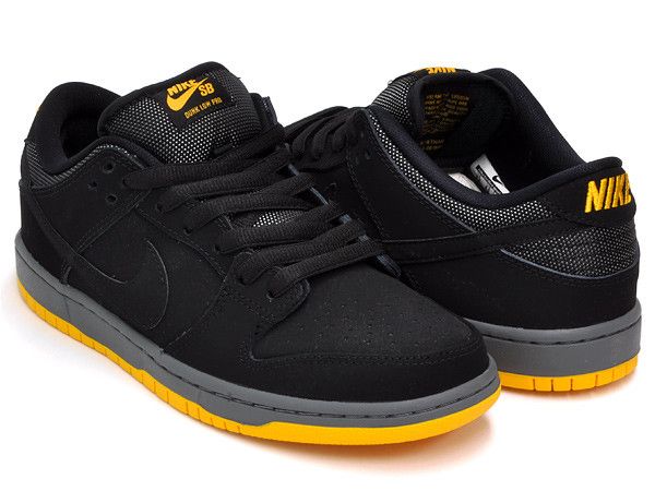 Black and gold nike sb sale