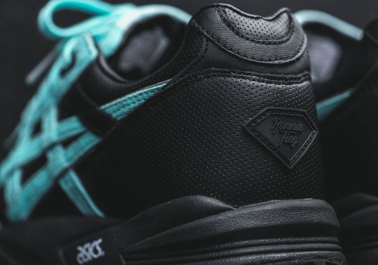 Ronnie Fieg x Diamond Supply Co x ASICS Gel Saga Tiffany Special Box