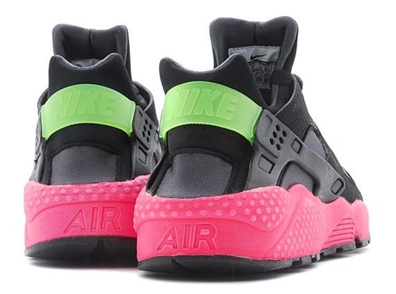Nike huarache hyper punch footlocker top