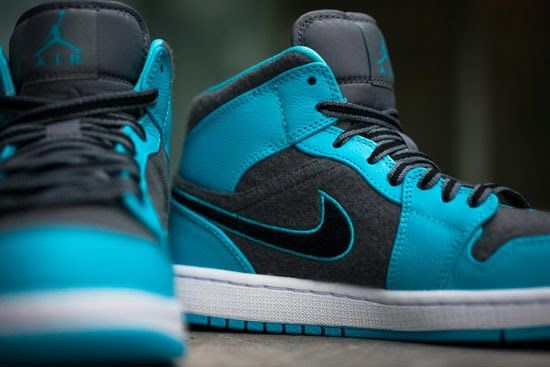 Air Jordan 1 Mid Gamma Blue