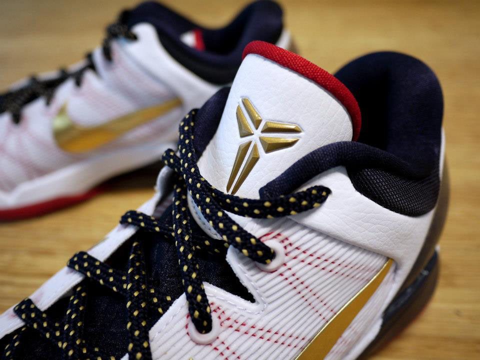Kobe 7 olympic gold store