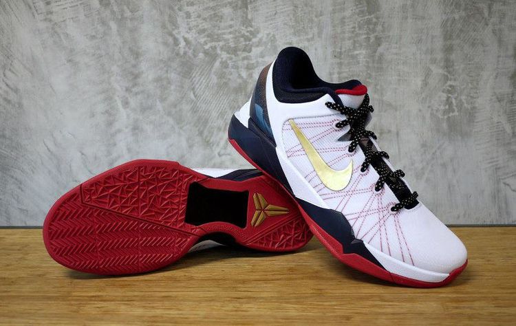 Zoom Kobe 7 System Gold Medal