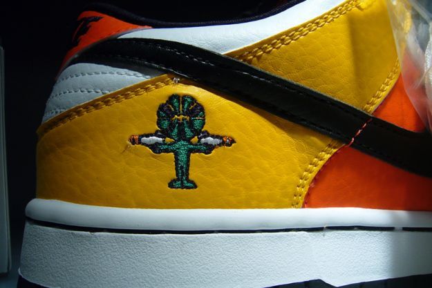 Nike Dunk Low Pro SB Raygun