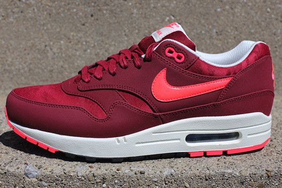 Size 7.0 Air Max 1 Premium 'Atomic Red'