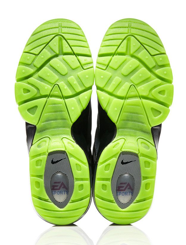Size 13.0 Air Trainer Max 94 EA Sports