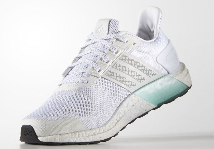 Adidas UltraBoost St Glow