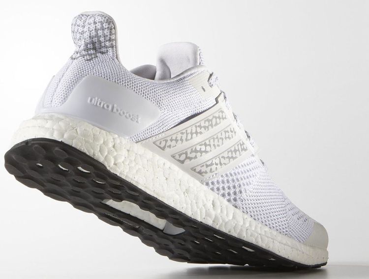 Adidas UltraBoost St Glow