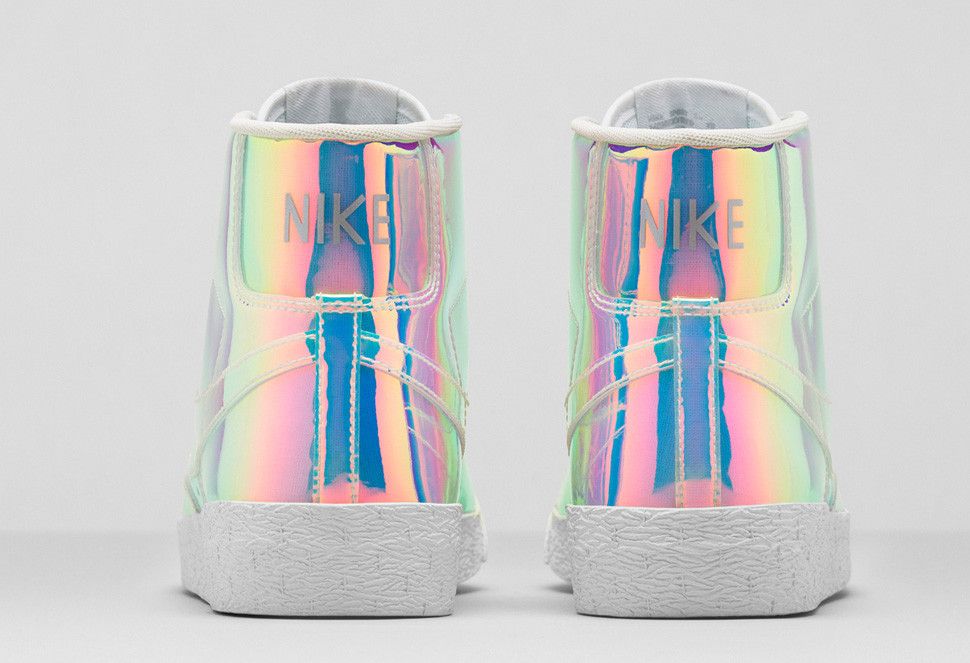Nike blazer mid iridescent on sale