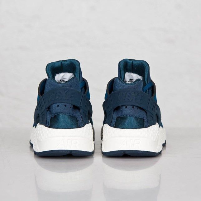 Nike Wmns Air Huarache Run