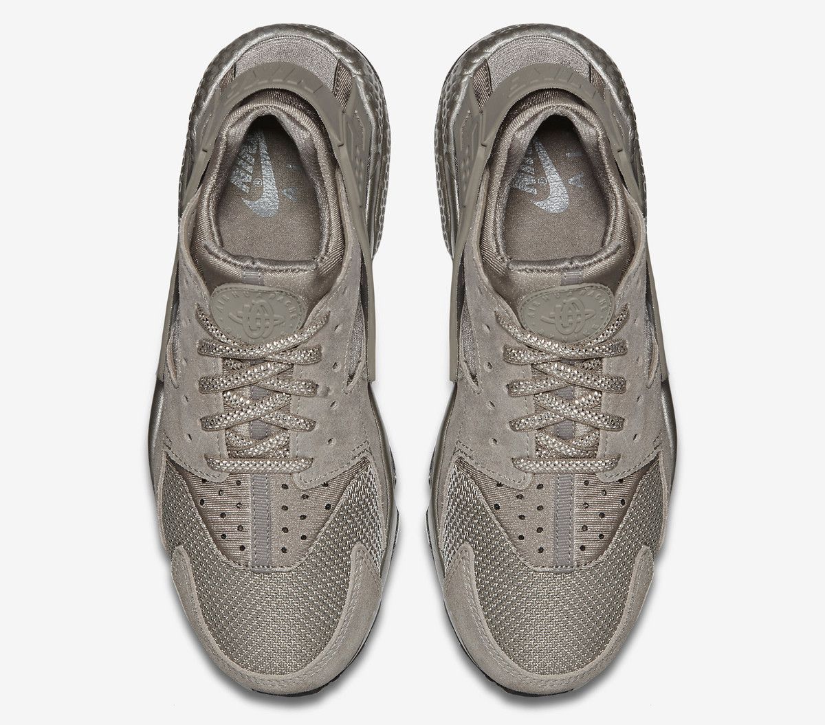 Size 5.0 Wmns Air Huarache Run Prm Burned Metallic
