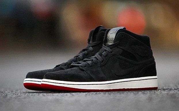 Buy Air Jordan 1 Mid Nouveau 