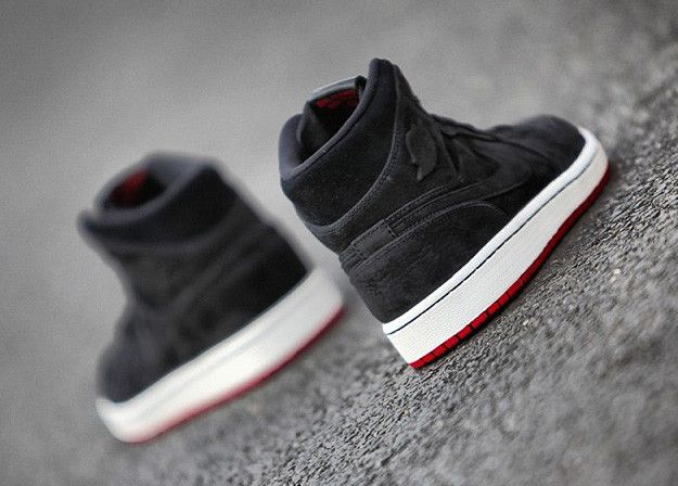 Air jordan 1 black and red suede store